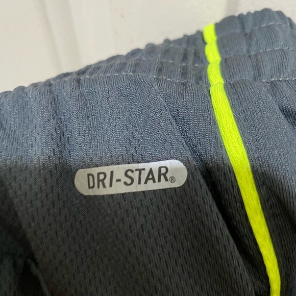 grey and yellow sweats - Picture 9 of 10